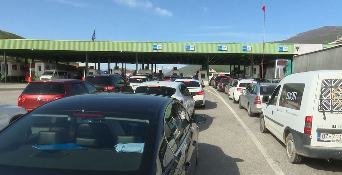 Me pak vizitore nga Kosova ne Mars, mbi 1 mln shqiptare iken jashte